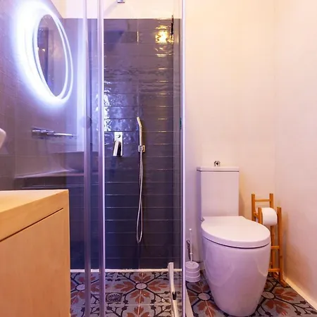 Toni Retzo Hotel Himare