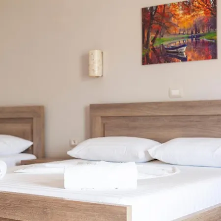 Toni Retzo Hotel *