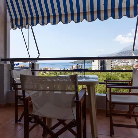 Toni Retzo Hotel *