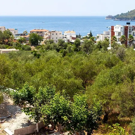 Toni Retzo Hotel *