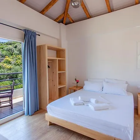 Hotel Toni Retzo Himarë