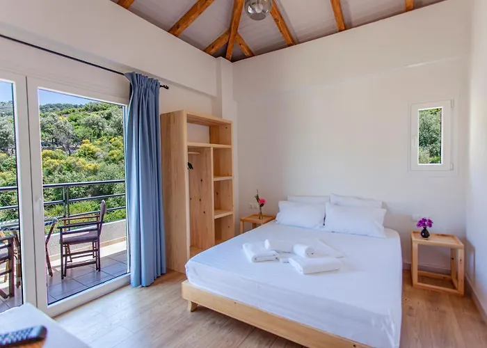 Hotel Toni Retzo Himarë